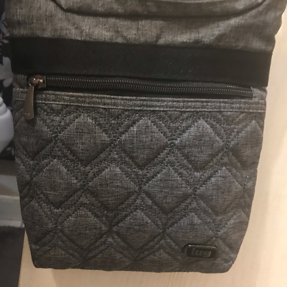 Gray lug crossbody purse